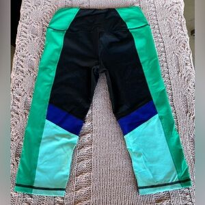 Victoria sport knockout capris